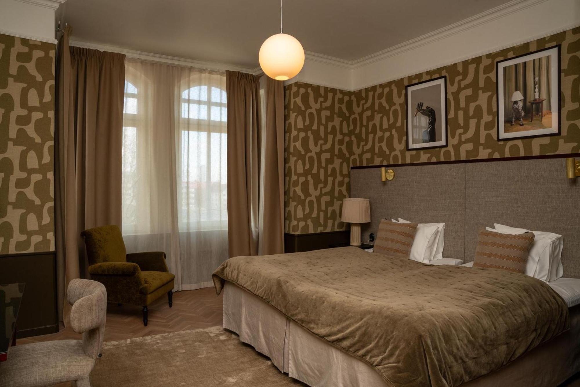Best Western Plus Grand Hotel Халмщад Екстериор снимка